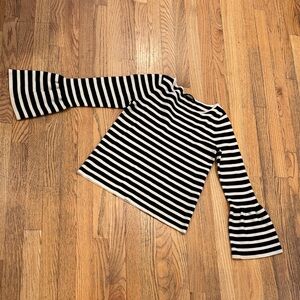 Ann Taylor Monochrome Striped Knit Top Sweater Small